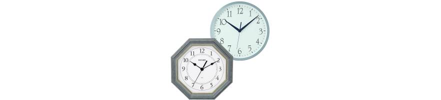 Horloge digitale, pendule automatique, horloge radio-pilotée pour mise à l'heure