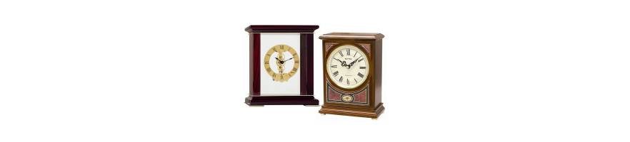 Horloge en bois, pendule à poser en bois